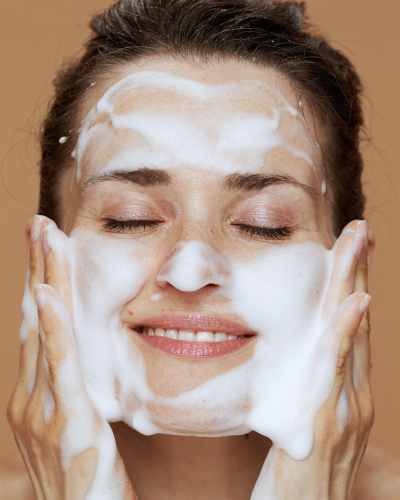 Rožių veido valomosios putos, 150ml