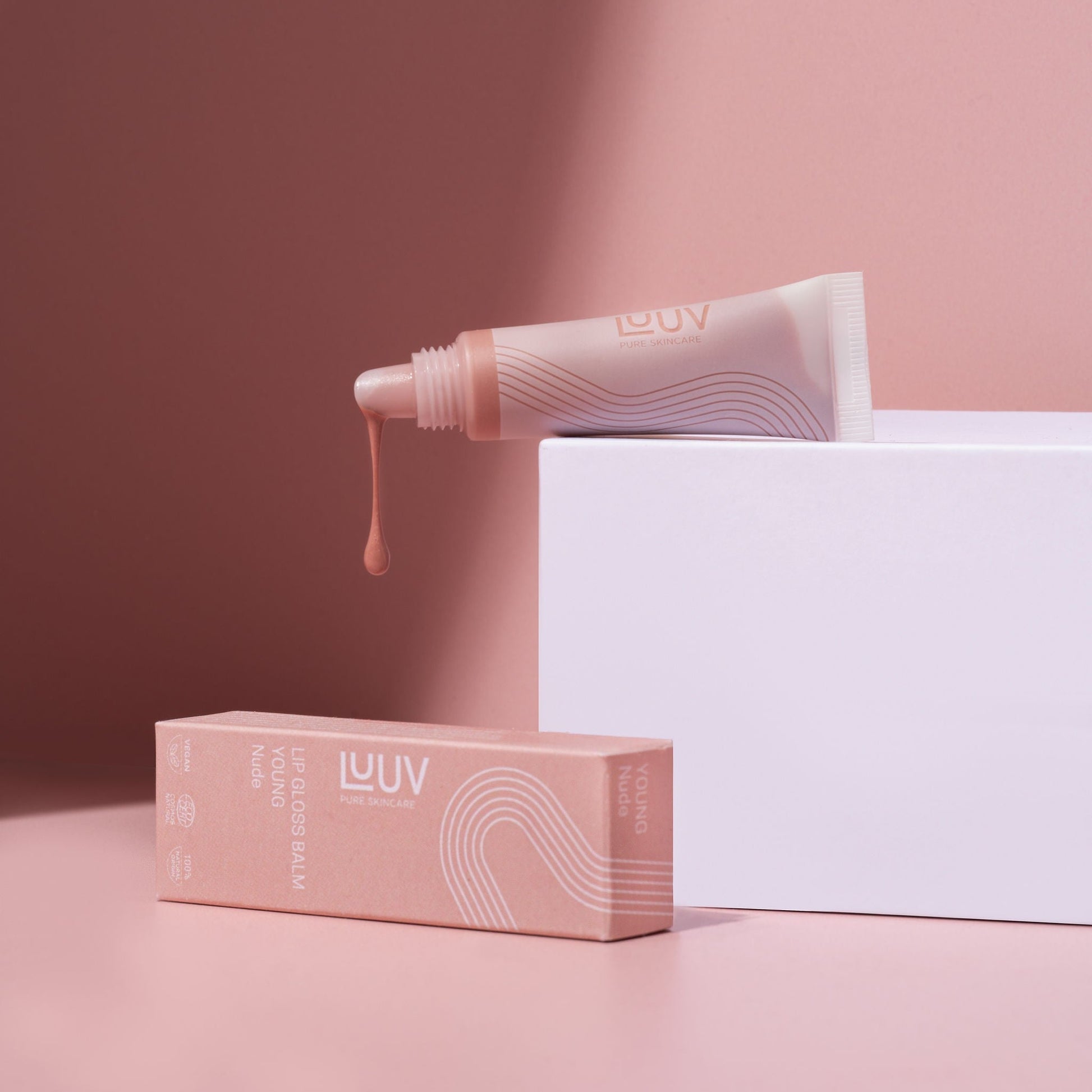 Lūpų blizgesio balzamas - Young